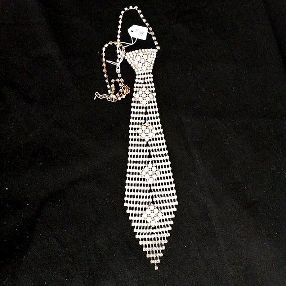 Gold Metal Mesh Tie Necklace - Picture 4 of 6